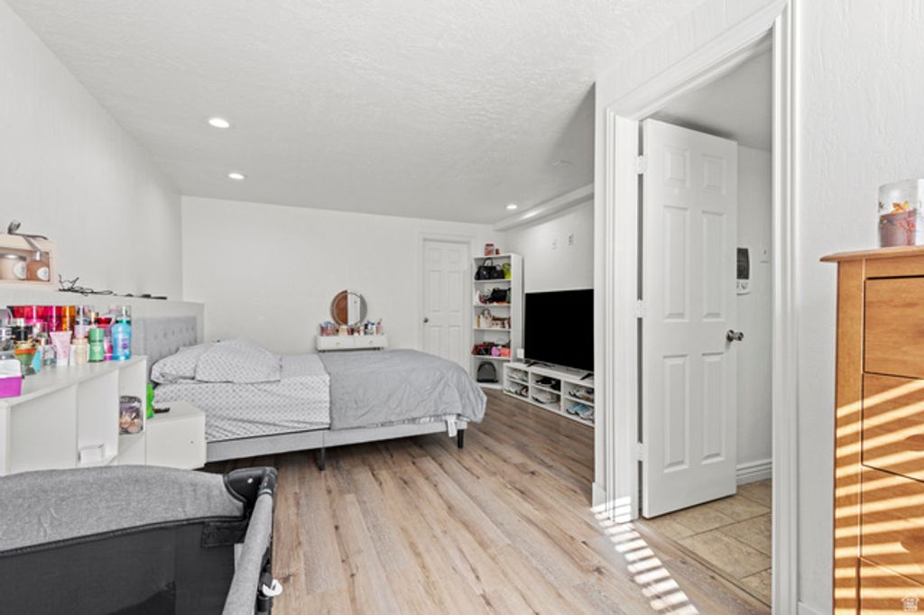 Image 19 of property listing at 1271 N 2470 W, Provo, UT 84601