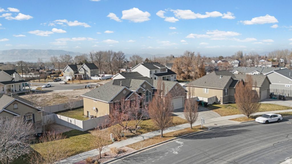 Image 27 of property listing at 1271 N 2470 W, Provo, UT 84601