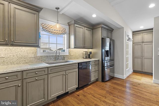 46 W SAND DUNE LN, Long Beach Township, NJ 08008