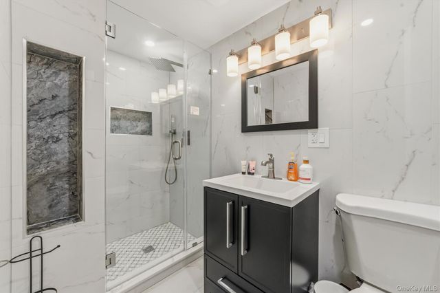 151 Classic Court, White Plains, NY 10603