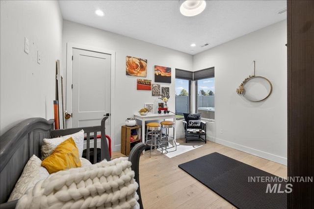 4718 E Goldstone Dr, Meridian, ID 83642
