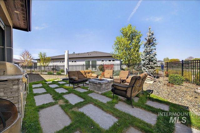4718 E Goldstone Dr, Meridian, ID 83642