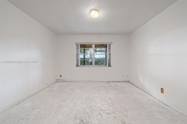 140 Fox Rd 3-46, Hollywood, FL 33024