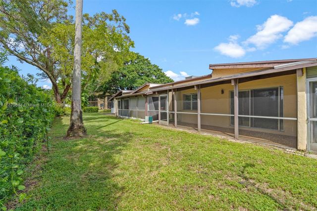 140 Fox Rd 3-46, Hollywood, FL 33024