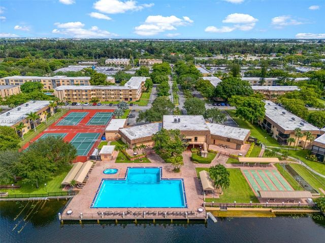 140 Fox Rd 3-46, Hollywood, FL 33024