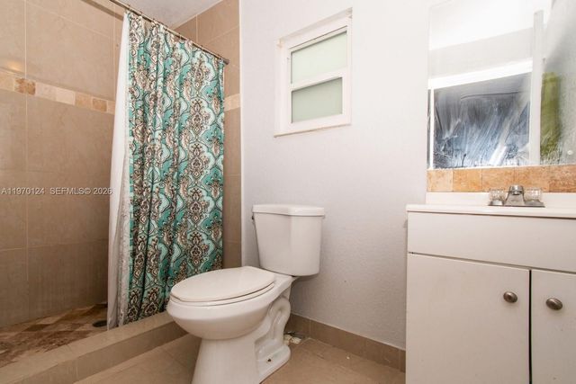 335 NW 109th St, Miami, FL 33168