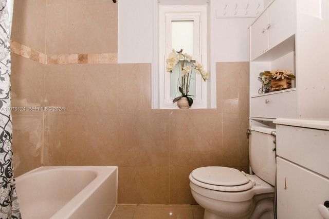 335 NW 109th St, Miami, FL 33168