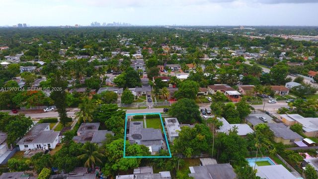 335 NW 109th St, Miami, FL 33168