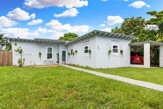 335 NW 109th St, Miami, FL 33168
