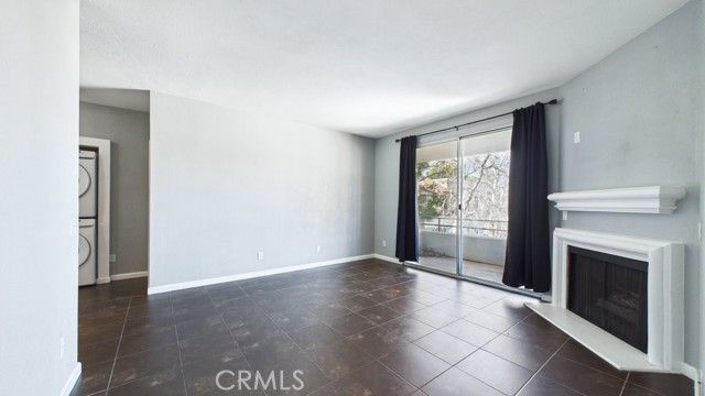 2821 W Avenue K12, Lancaster, CA 93536