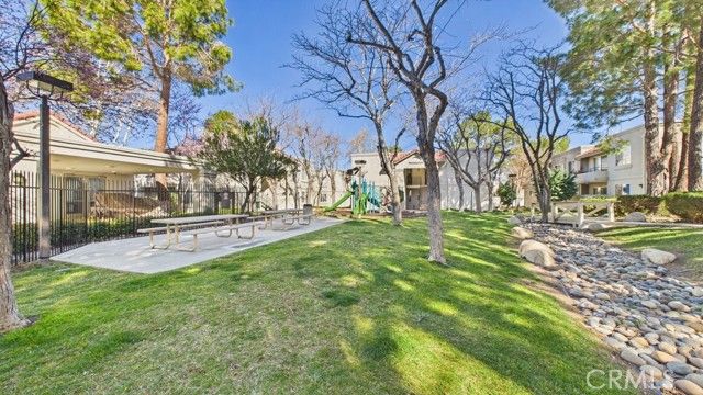 2821 W Avenue K12, Lancaster, CA 93536