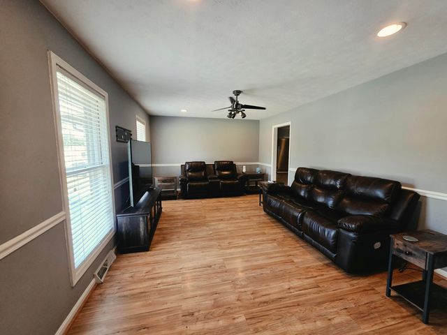 5970 Merrydale Drive, Paducah, KY 42003