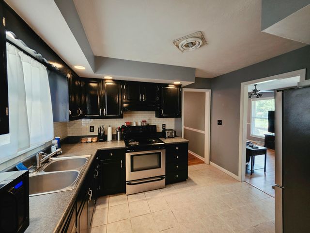 5970 Merrydale Drive, Paducah, KY 42003