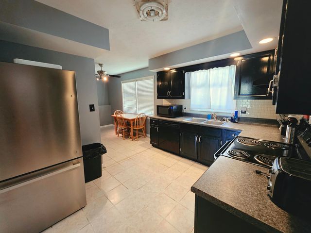 5970 Merrydale Drive, Paducah, KY 42003