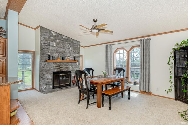 11768 N 400 E, Roanoke, IN 46783