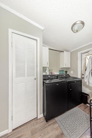 11768 N 400 E, Roanoke, IN 46783