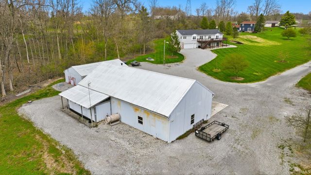 11768 N 400 E, Roanoke, IN 46783