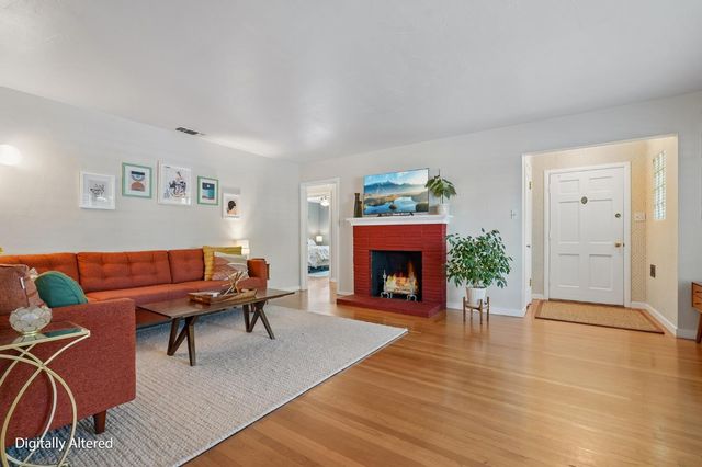 1511 Christopher Way, Sacramento, CA 95819