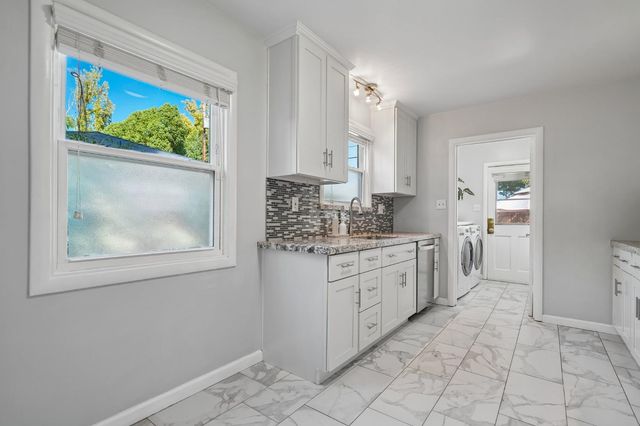 1511 Christopher Way, Sacramento, CA 95819