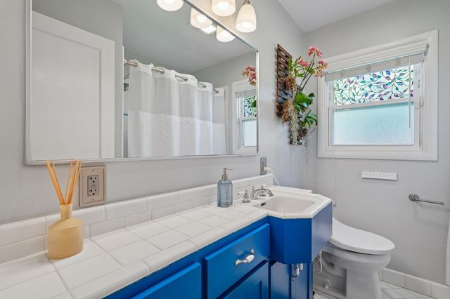 1511 Christopher Way, Sacramento, CA 95819