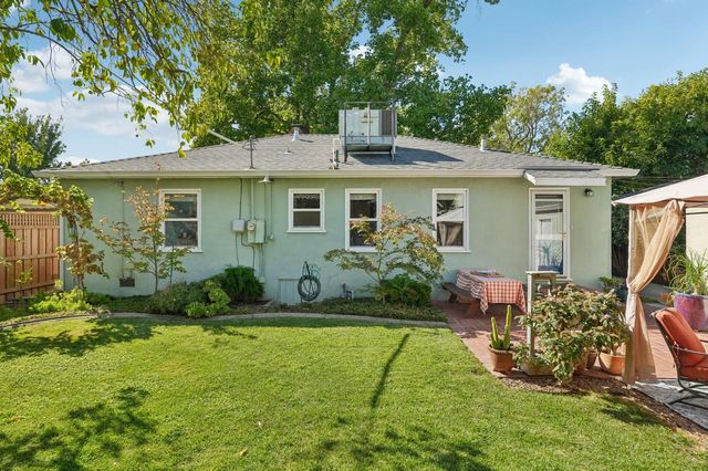 1511 Christopher Way, Sacramento, CA 95819