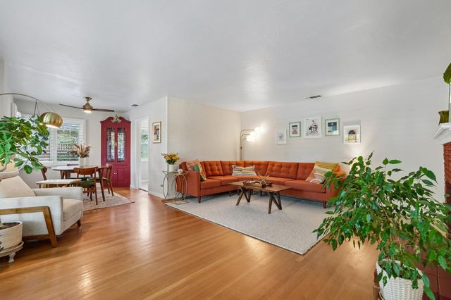 1511 Christopher Way, Sacramento, CA 95819