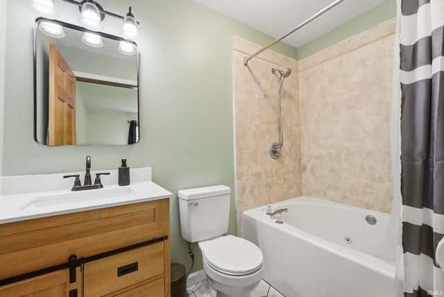 3616 Oak Ridge Drive, Elkhart, IN 46517