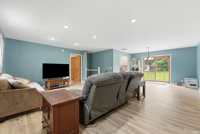 3616 Oak Ridge Drive, Elkhart, IN 46517