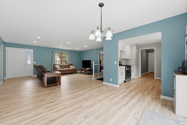 3616 Oak Ridge Drive, Elkhart, IN 46517