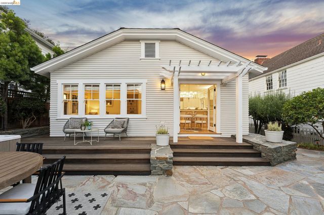12 Brookside Ave, Berkeley, CA 94705