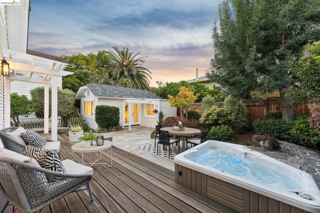12 Brookside Ave, Berkeley, CA 94705
