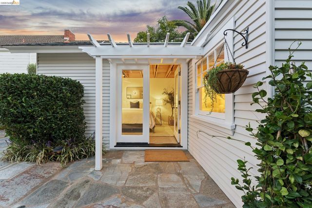12 Brookside Ave, Berkeley, CA 94705