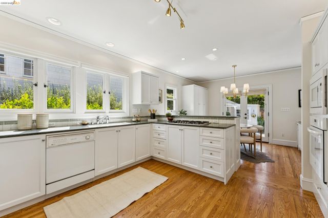 12 Brookside Ave, Berkeley, CA 94705