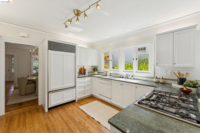 12 Brookside Ave, Berkeley, CA 94705