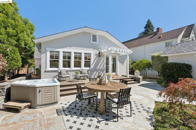 12 Brookside Ave, Berkeley, CA 94705