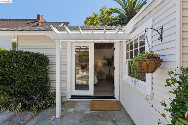 12 Brookside Ave, Berkeley, CA 94705