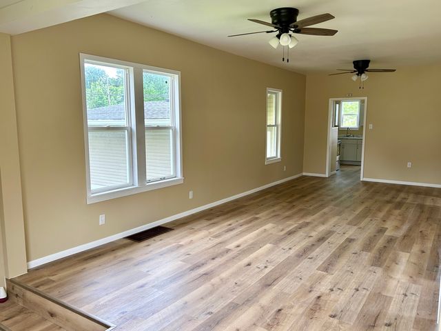 105 W 2nd Street, Spring Valley, IL 61362