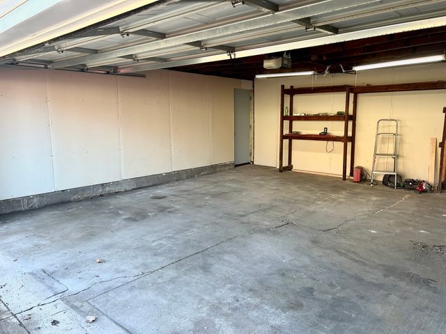 105 W 2nd Street, Spring Valley, IL 61362