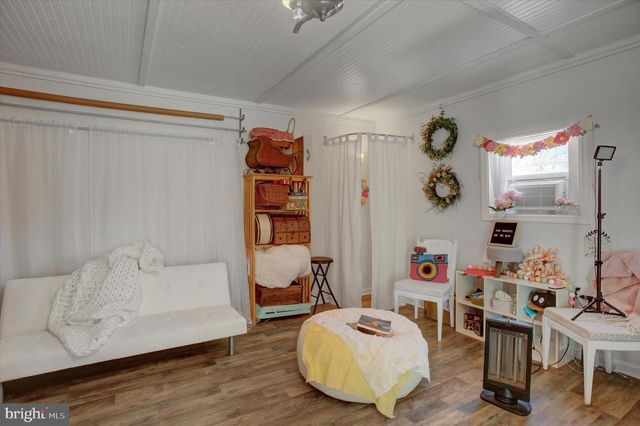 17814 VIRGINIA AVE, Hagerstown, MD 21740