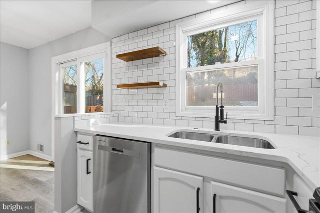 2228 SHADYSIDE AVE, Suitland, MD 20746