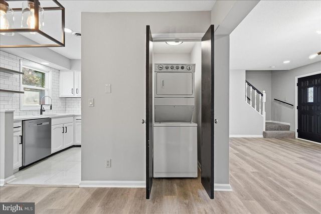 2228 SHADYSIDE AVE, Suitland, MD 20746