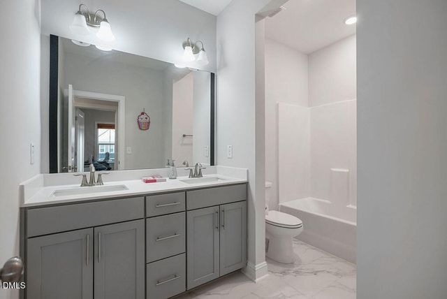 2016 Delaney Hills Lane, Fuquay Varina, NC 27526