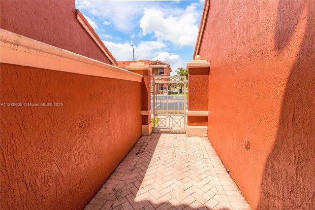 6202 NW 116th Ave 449, Doral, FL 33178