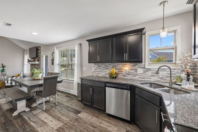 243 Stone Bluff Way, Clarksville, TN 37040
