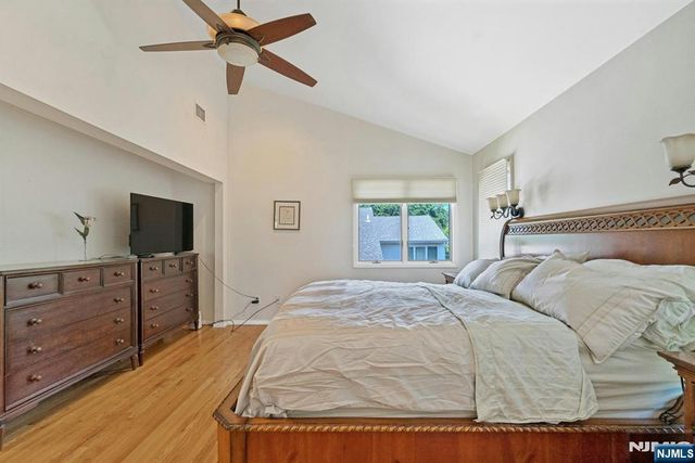 5-17 Philip Street, Fair Lawn, NJ 07410
