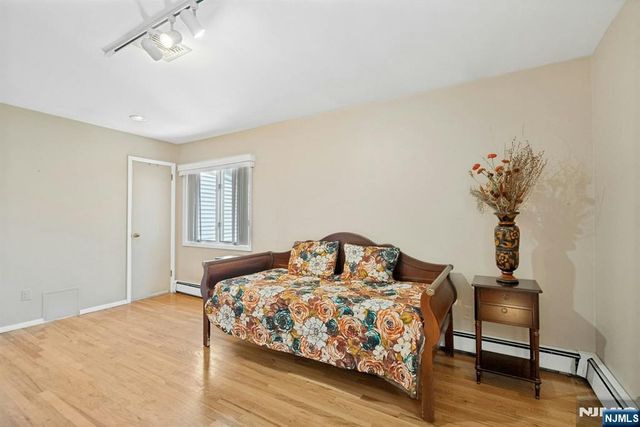 5-17 Philip Street, Fair Lawn, NJ 07410