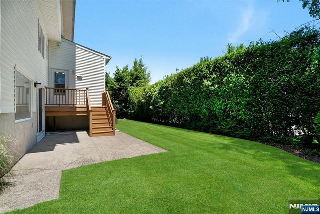 5-17 Philip Street, Fair Lawn, NJ 07410