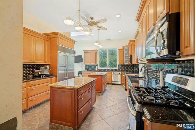 5-17 Philip Street, Fair Lawn, NJ 07410