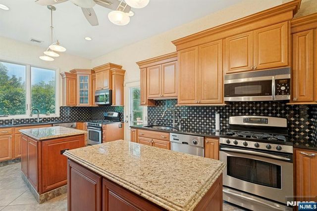 5-17 Philip Street, Fair Lawn, NJ 07410