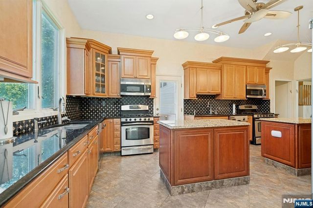5-17 Philip Street, Fair Lawn, NJ 07410